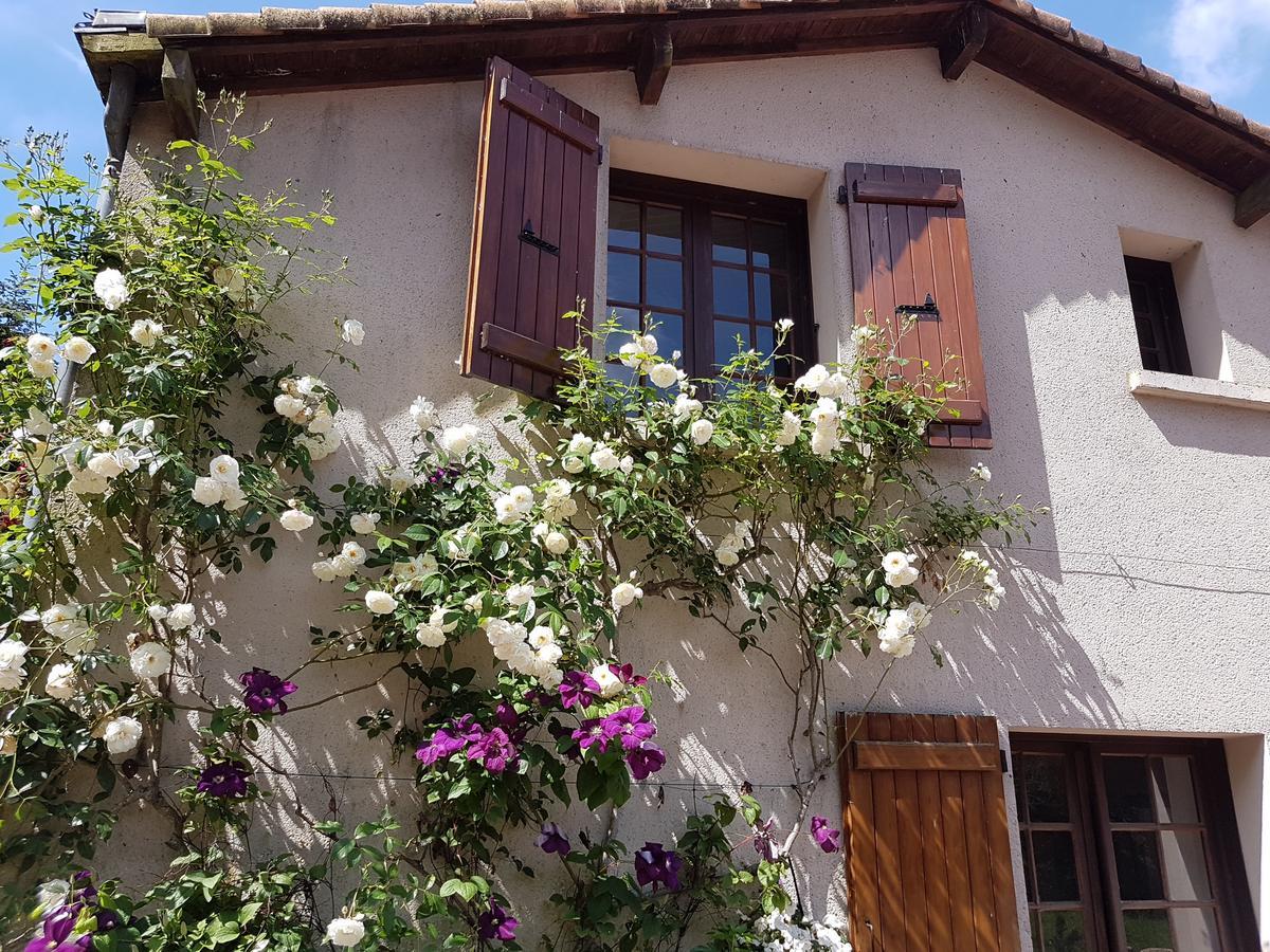 Le Moulin De Charin Bed and Breakfast La Pommeraie-sur-Sèvre Eksteriør billede